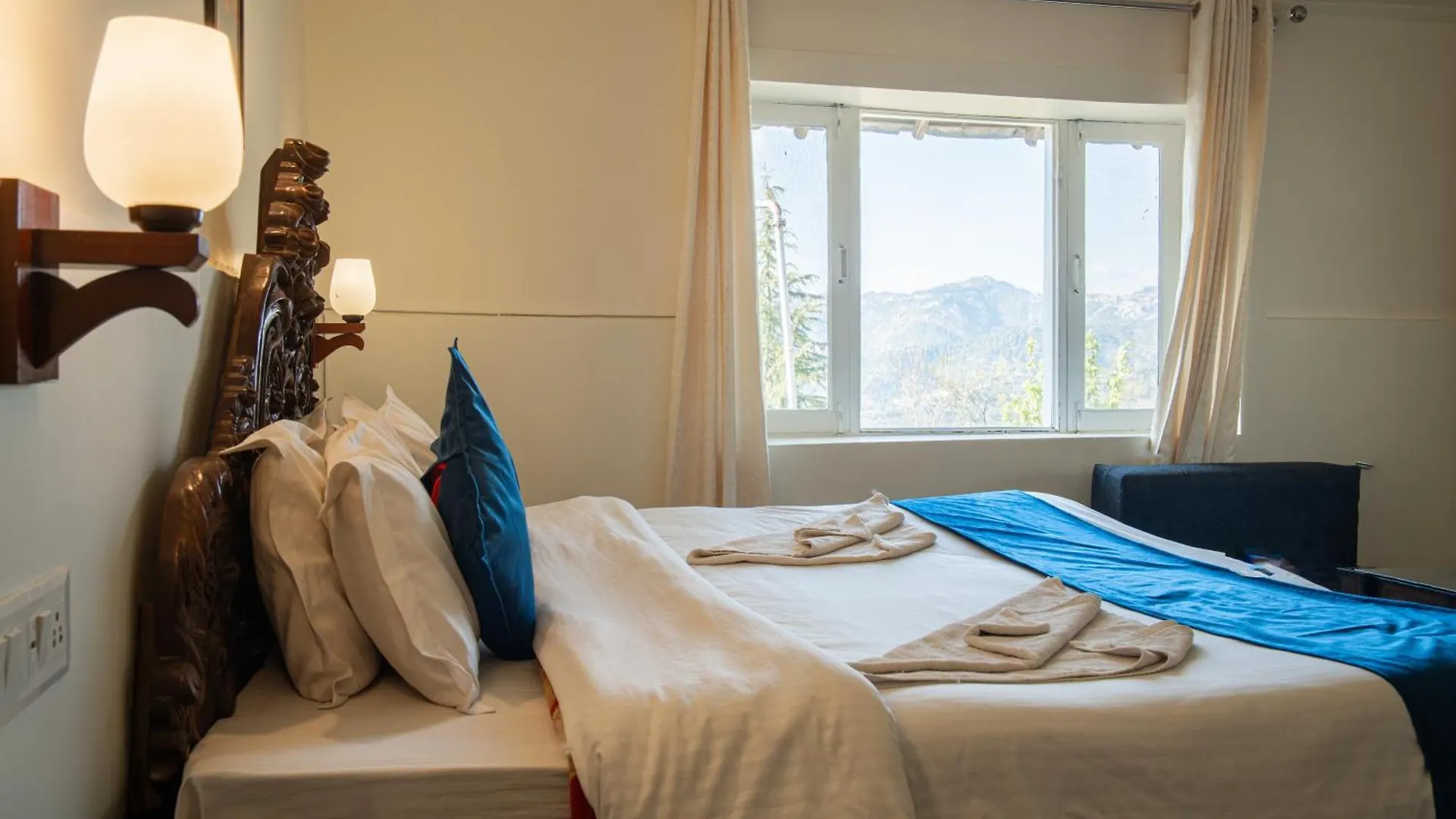 Vatika Resorts Cottages Shogi Indie