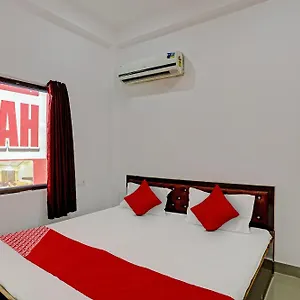 Oyo Flagship 81426 Happy 3*, Pura Raghunath India